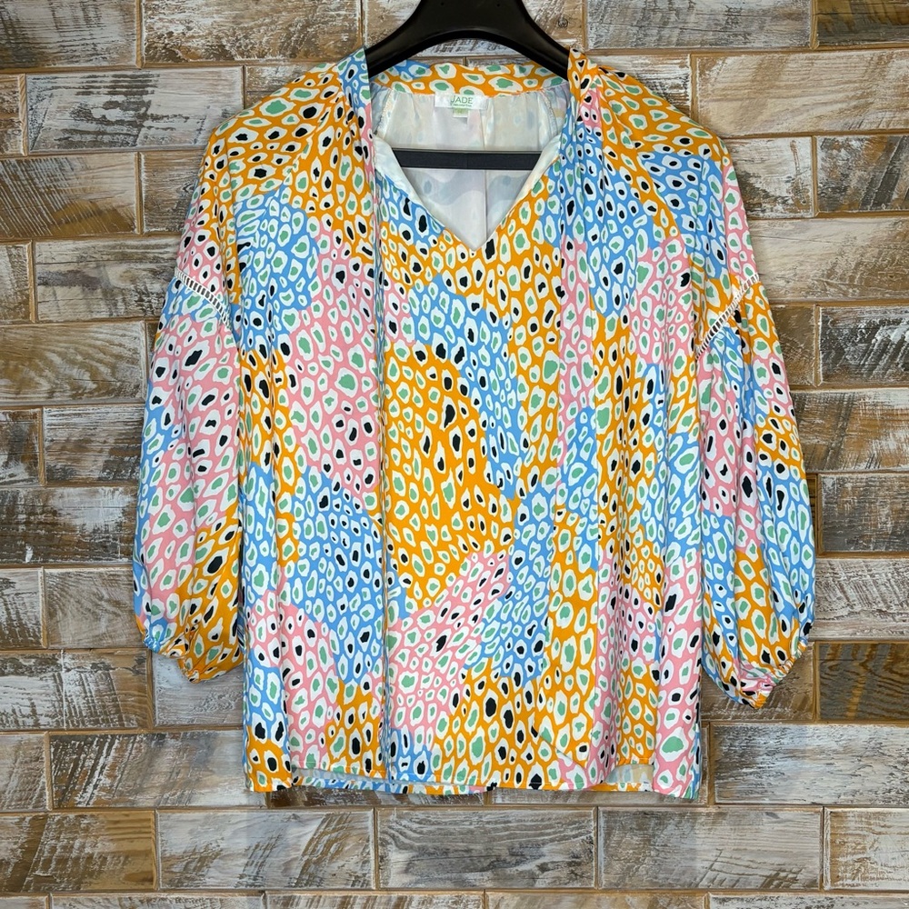 Jade Melody Tam Blue and Pink 3/4 Sleeve Blouse.  Great condition. Size M.